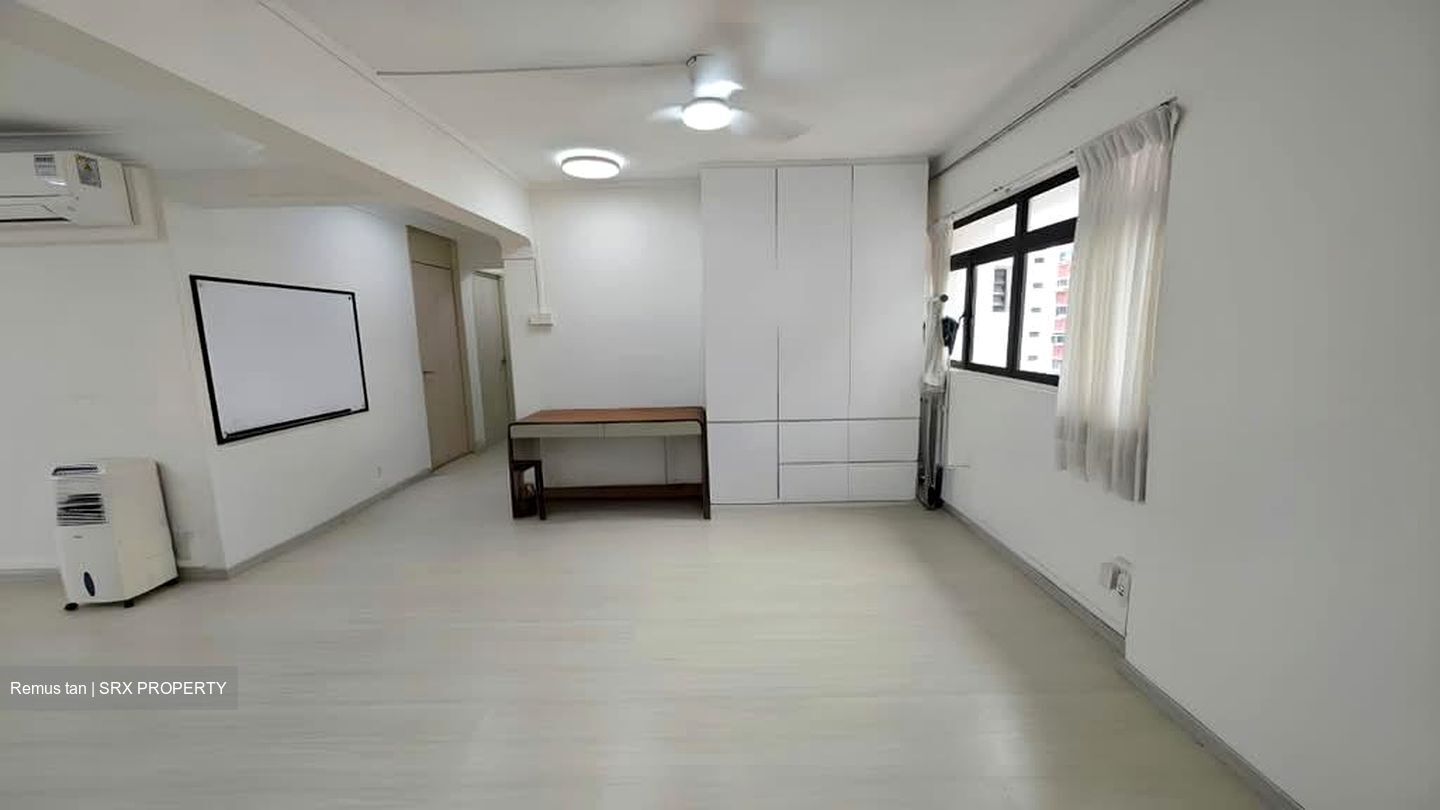 Blk 249 Hougang Avenue 3 (Hougang), HDB 5 Rooms #542795411